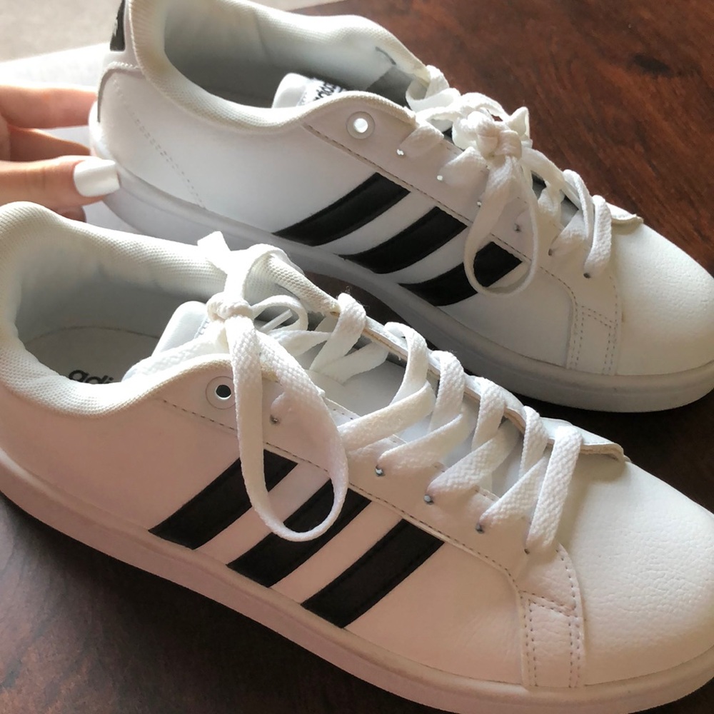 BRAND NEW ADIDAS SUPERSTARS SIZE 7 1/2